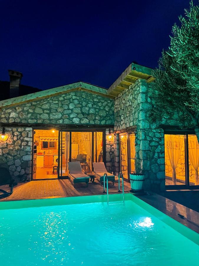 Shavilla Kalkan - Yali ' Da Korunakli 1+1 Villa Патара Екстериор снимка
